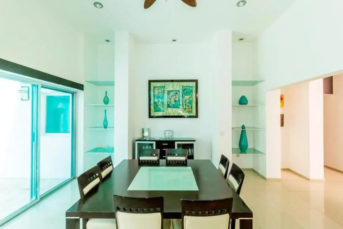 Tropical Private Pool Villa In Gated Upscale Area Playa del Carmen