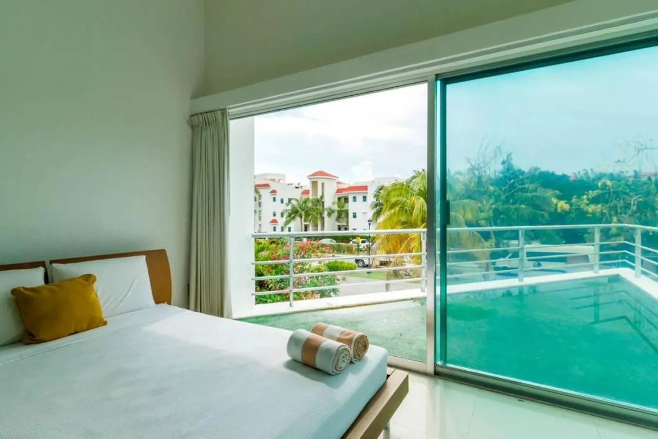 Tropical Private Pool Villa In Gated Upscale Area Playa del Carmen