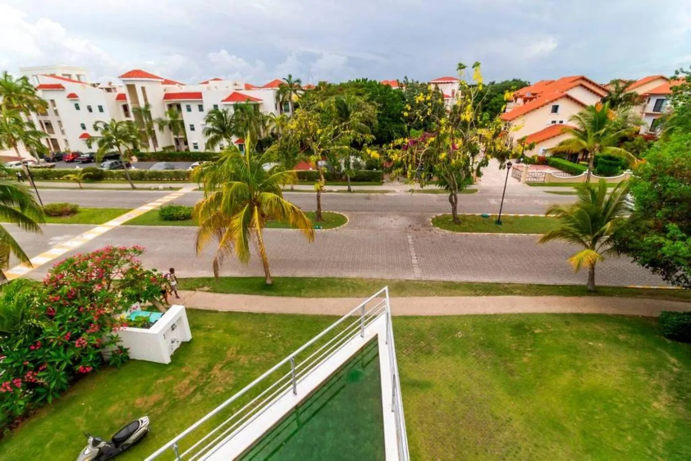 Tropical Private Pool Villa In Gated Upscale Area Playa del Carmen